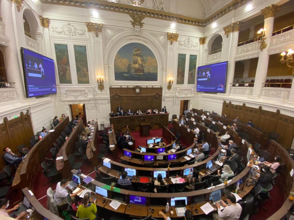 SANTIAGO CAPITAL GLOBAL, DE NEGOCIOS Y GRANDES DE EVENTOS